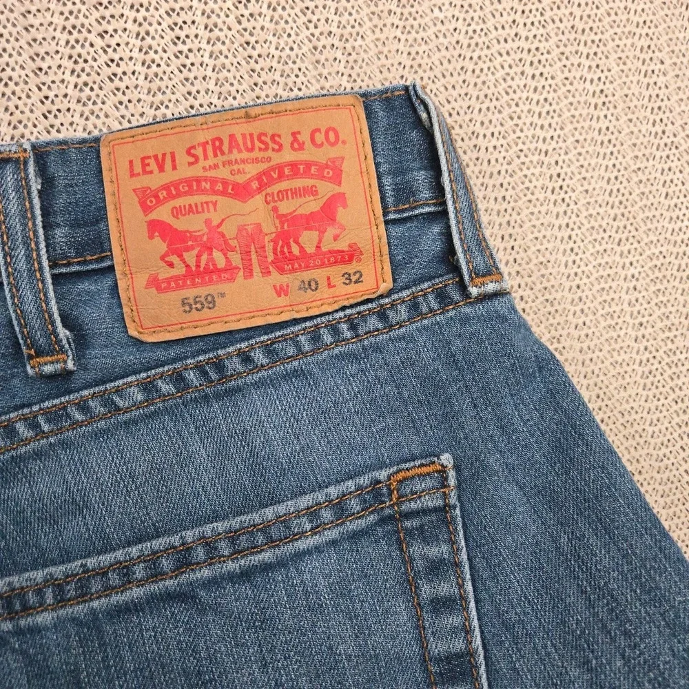 Levi's‎ 559 Jeans Mens 40X32 Blue Denim Relaxed Straight Leg Medium Wash